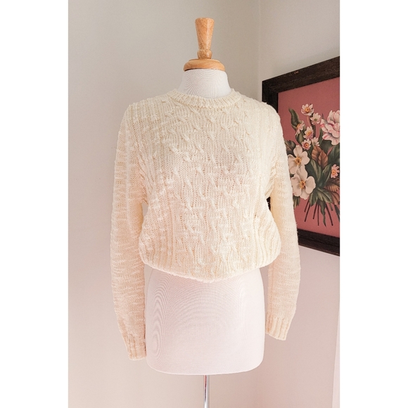 80s Ivory Pointelle Knit Crew Neck Long Sleeve Open Knit Neutral Vintage Sweater - Picture 9 of 14